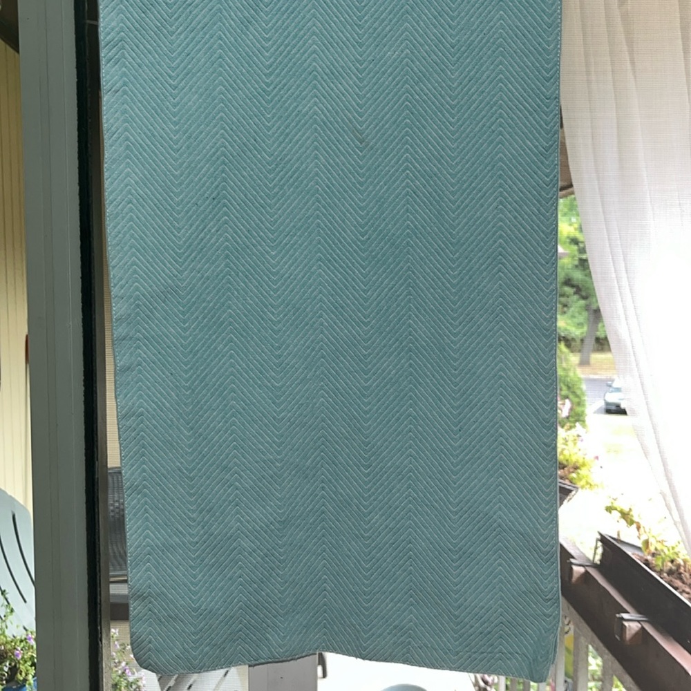 ⭐️🌴 Blue 68” Table Runner - Picture 3 of 5